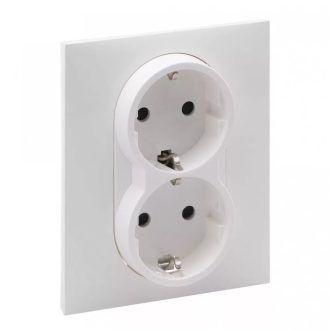   Legrand 721126 Suno 2x2P+F csatlakozóaljzat kerettel (rugós), biztonsági zsaluva