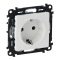 Legrand 753120 Valena Life 2P+F csatlakozóaljzat biztonsági zsaluval, rugós veze