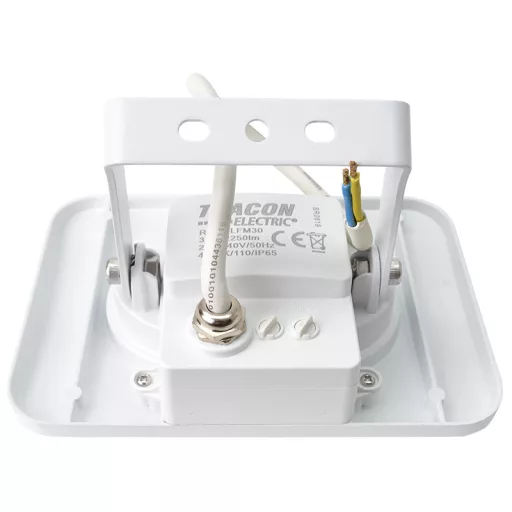 TRACON RSMDLFM30 Fehér SMD fényvető mozgásérzékelővel 30W, 4000K, IP65, 220-240V