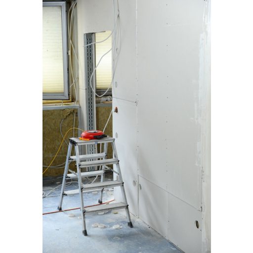 KRAUSE 126047 Treppo Két oldalon járható összecsukható fellépő 2x4 fokos