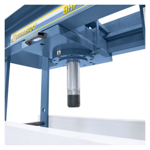Bernardo BHP 200 hidraulikus présgép