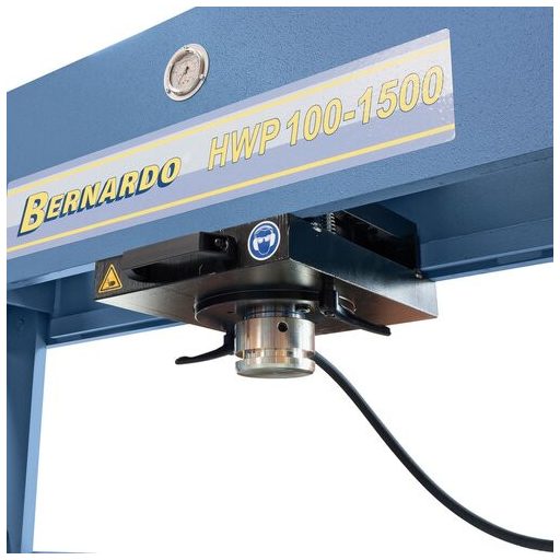 Bernardo HWP 100-1500 hidraulikus présgép